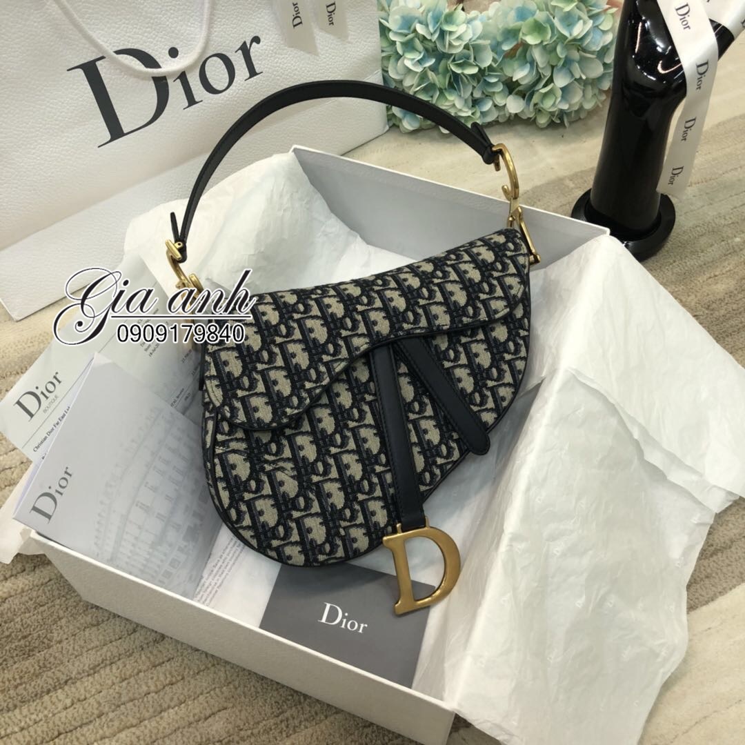 Túi xách yên ngựa Dior vip