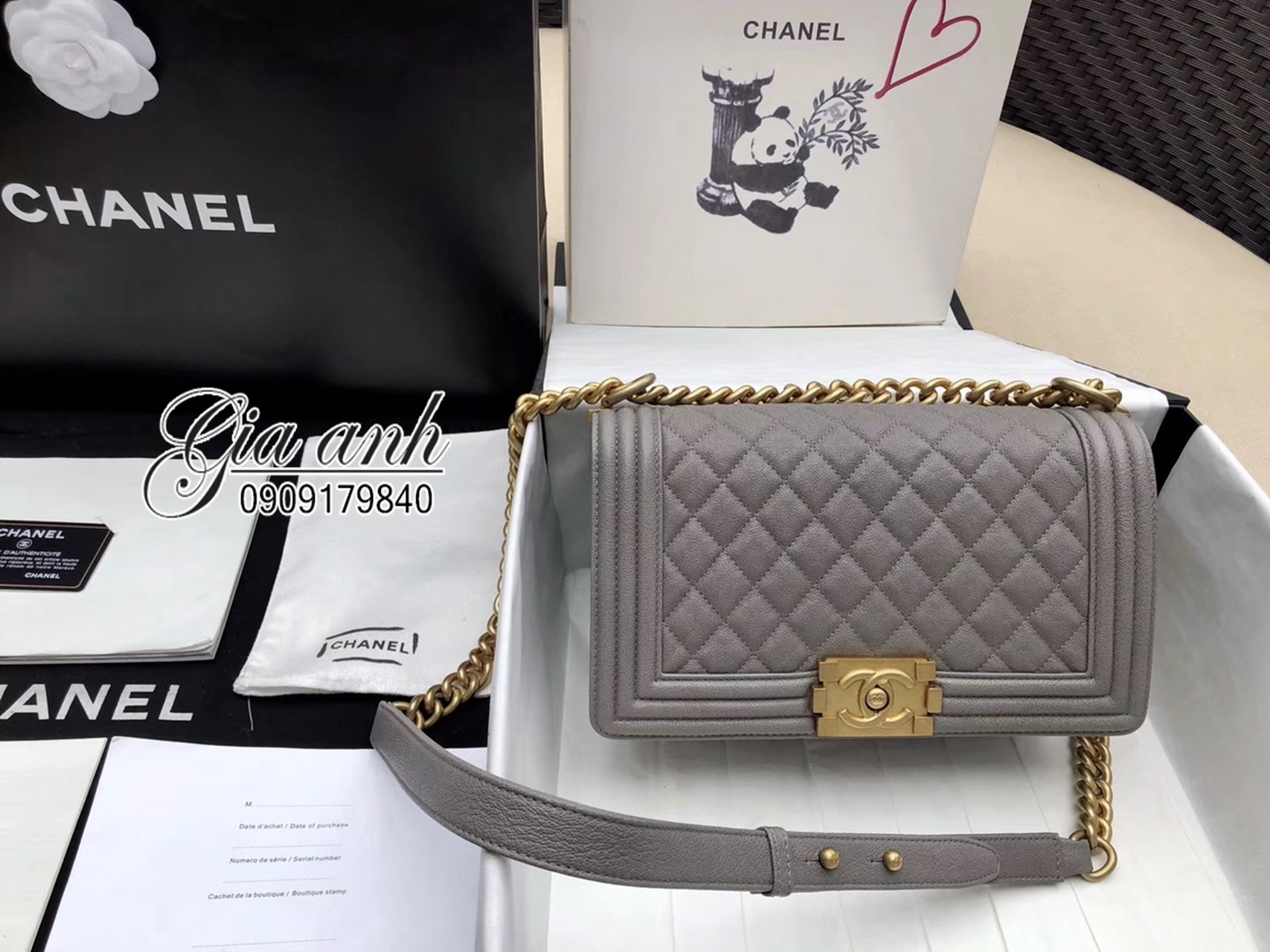 The Lux List Những chiếc túi Chanel Boy hàng độc để sưu tầm