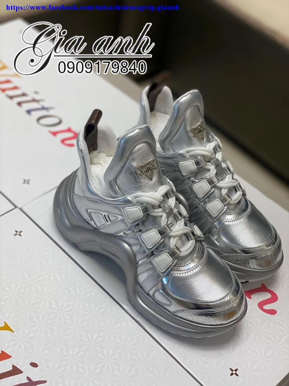 Archlight cloth trainers Louis Vuitton White size 365 IT in Cloth   20695268