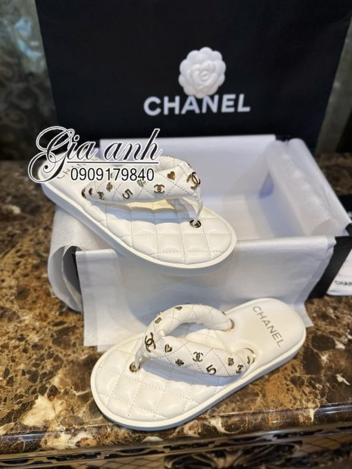 Dép Da Chanel Hè Xỏ Ngón Like Auth