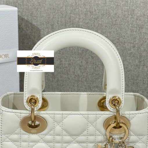 Túi Xách Dior Lady 20 cm Màu Trắng Vip Like Auth