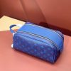 Túi LV Locker Dopp Kit Like Authentic Màu xanh Monogram 03