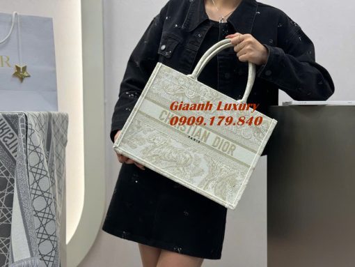 Túi Xách Dior Book Tote 36.5 Hàng Hiệu 01