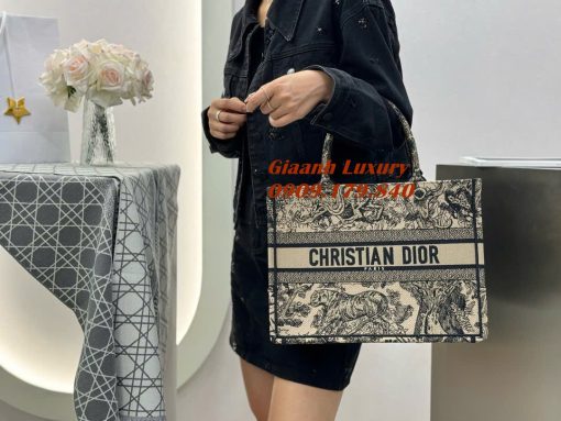 Túi Xách Dior Book Tote Siêu Cấp 05