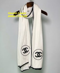 Khăn Chanel Vải Nhung Thêu hai mặt Like Auth Cực mềm mại 03