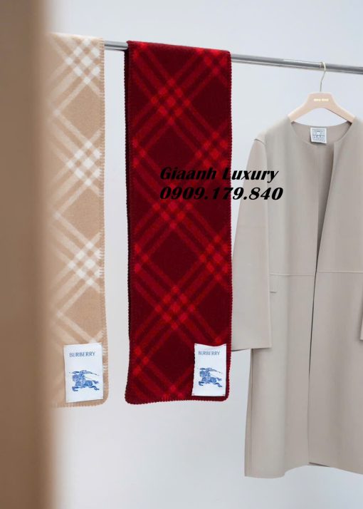 Khăn Len Burberry Kẻ Sọc Cao Cấp Luxury Màu đỏ đô 02