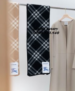 Khăn Choàng Burberry Siêu Cấp Vip Like Auth Màu Đen