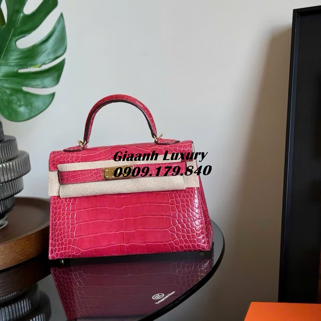 Những Màu Túi Xách Hermes Kelly Da Cá Sấu Vip màu hồng 08