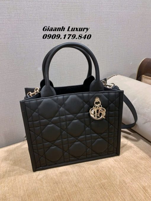 Túi Xách Dior Tote Da Bê Nhập Khẩu Vip Màu đen 04