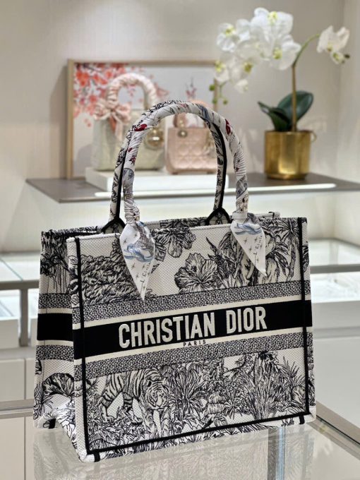 Túi Xách Dior Tote Siêu Cấp Có Sẵn New 2025-03