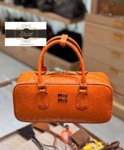 Túi Xách MiuMiu Da Đà Điểu Vip Like Auth size 22 cm