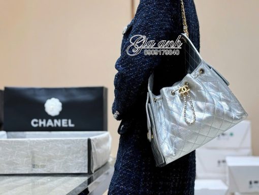Túi Xách Chanel Hobo size Small Màu Bạc 05