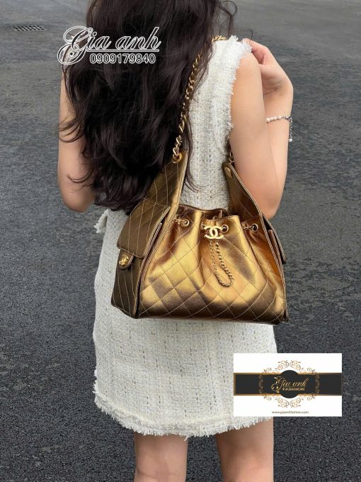 Túi Chanel Hobo 2025 Màu Vàng kim đậm Vip 01